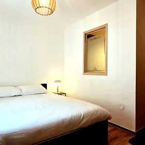  Apartment * Le Biou * Hyper Centre D'avignon France