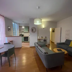  Apartment Au Centre D'avignon France